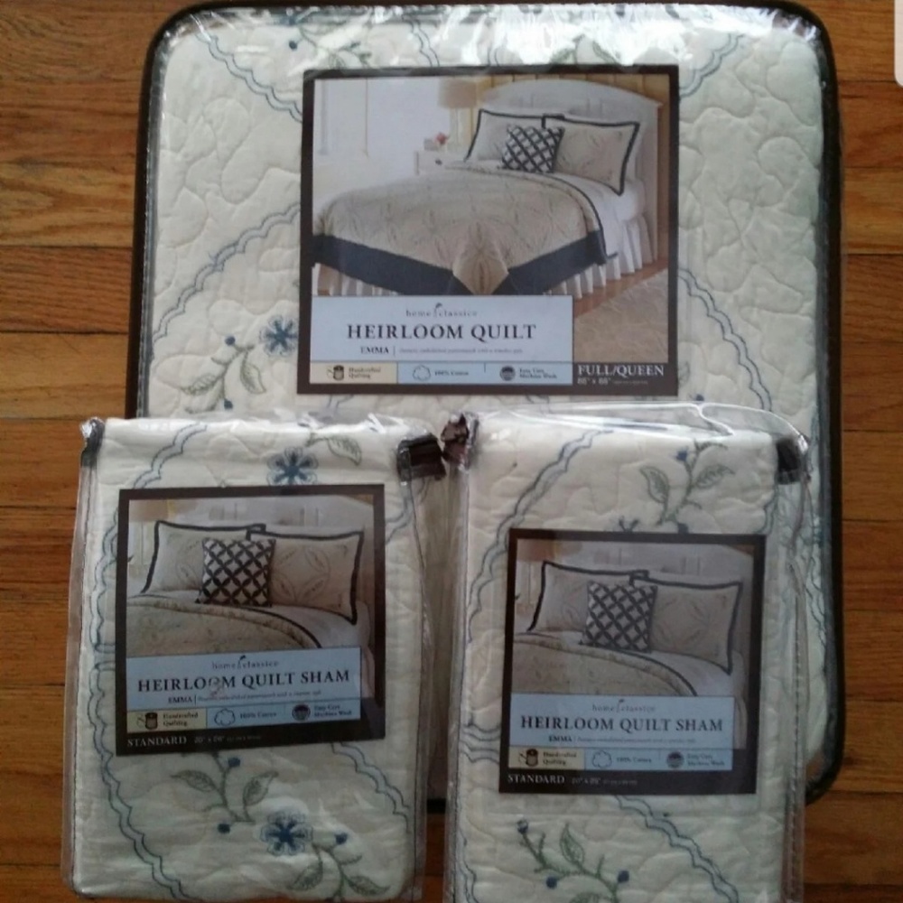 Heirloom quilt bedding set